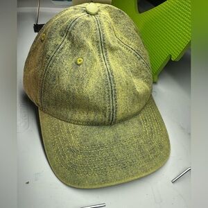 Levi's Yellow Vintage-Style Hat